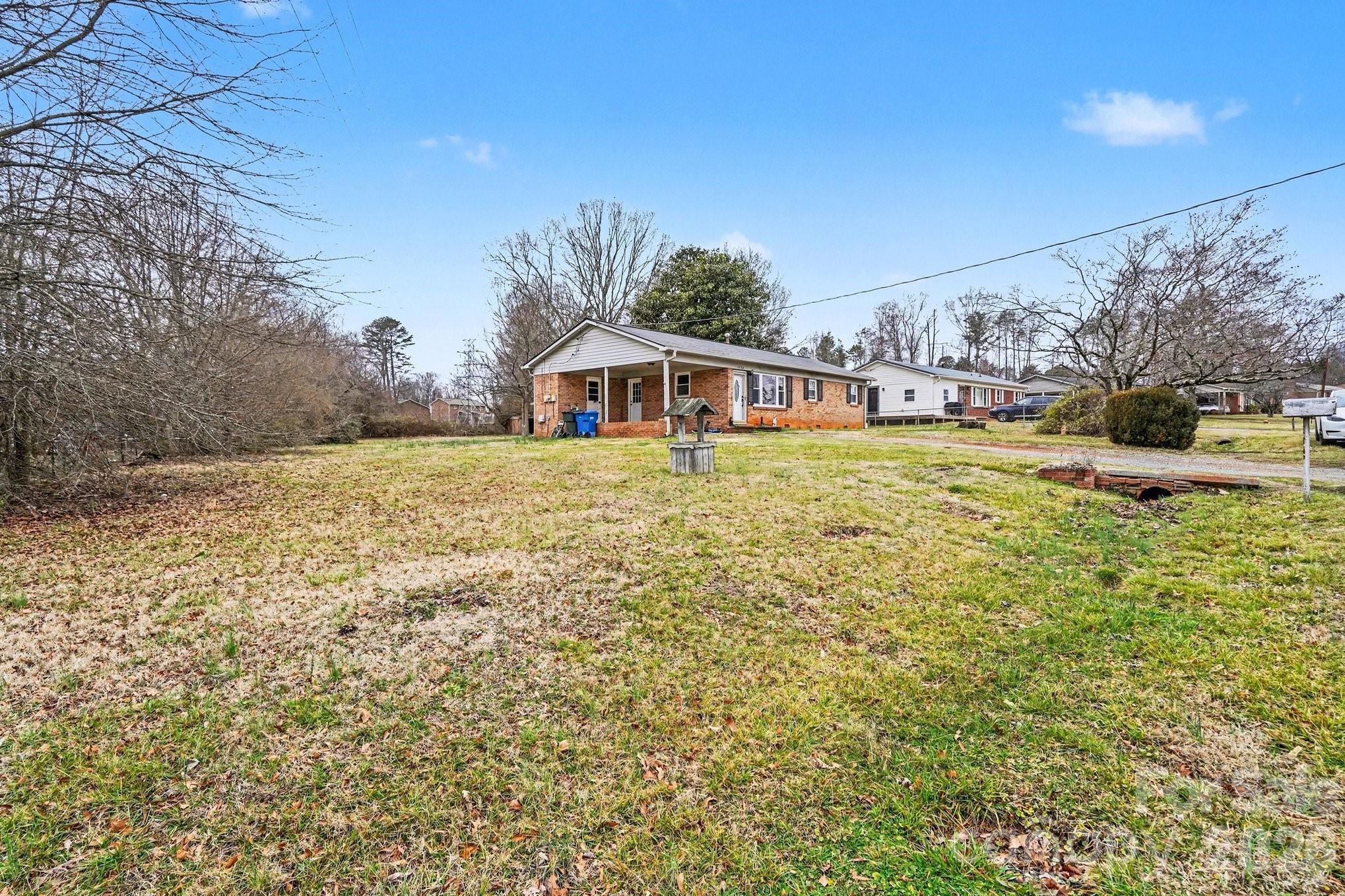 1725 26th Street Northeast Hickory, NC 28601 - Photo 12 of 14