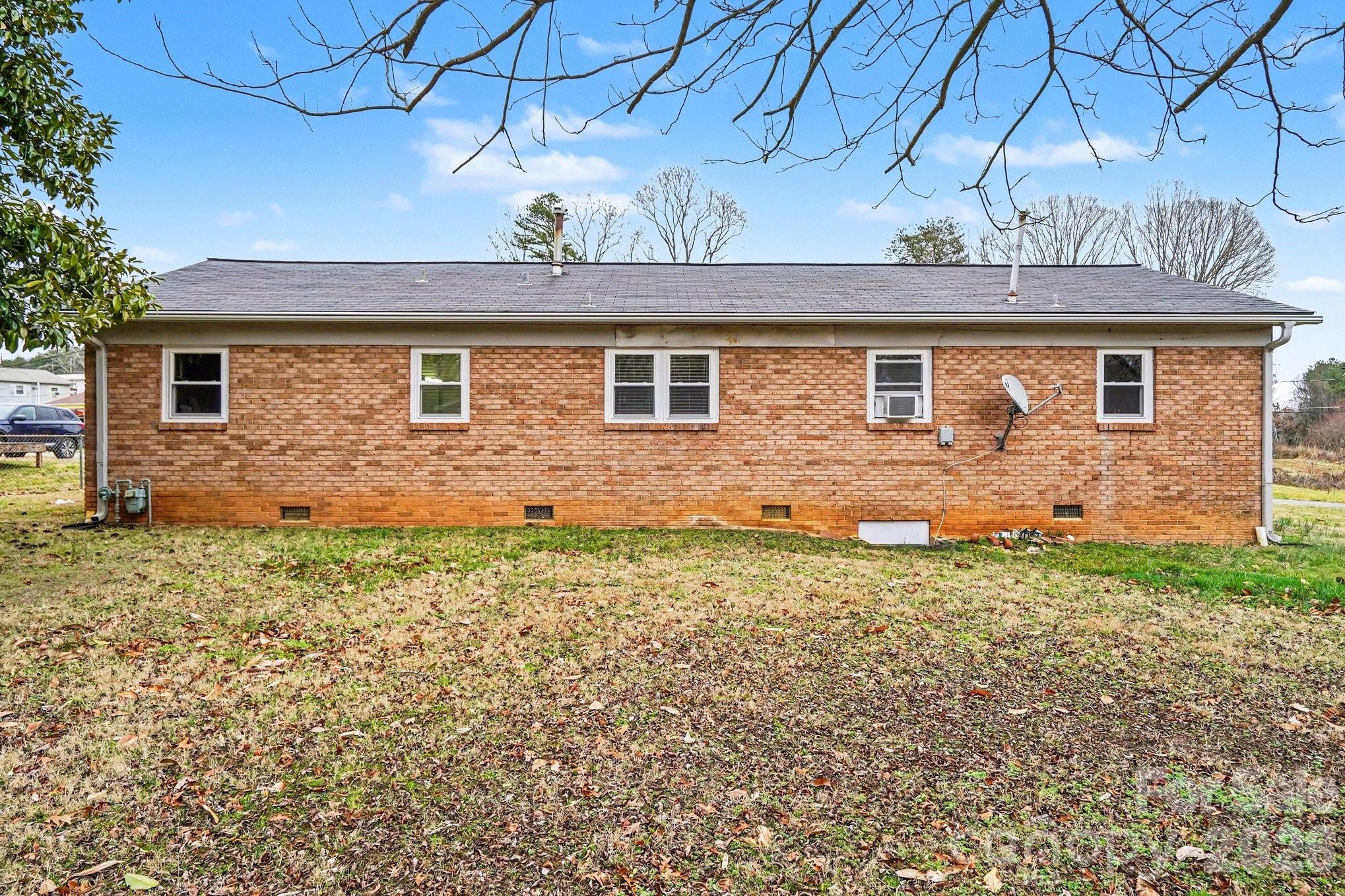 1725 26th Street Northeast Hickory, NC 28601 - Photo 10 of 14