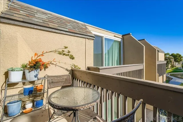 $395,000 | 6333 Mt Ada Road, Unit 279, San Diego, CA 92111