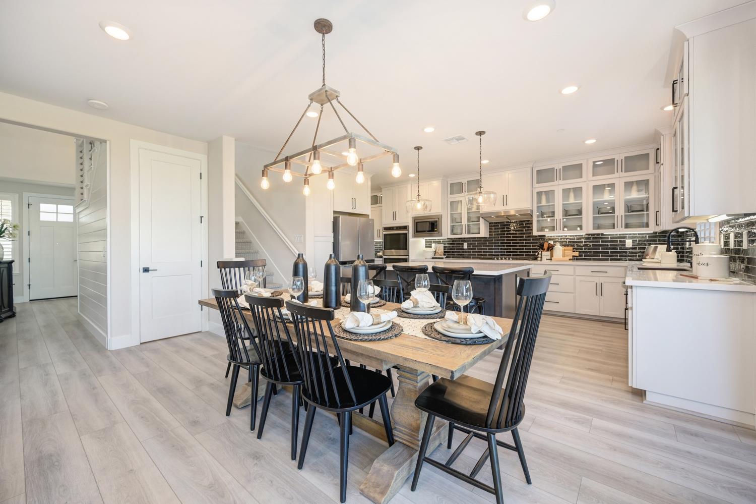 2017 Arbor Rdg Drive Roseville, CA 95747 - Photo 15 of 61