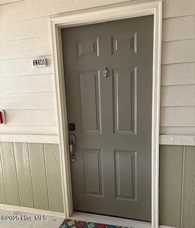 $1,750 | 395 South Crow Creek Drive, Unit 1210, Calabash, NC 28467
