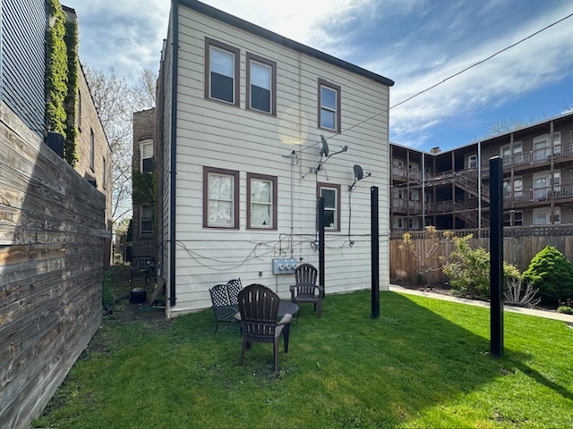 4910 North Ridgeway Avenue Chicago, IL 60625 - Photo 3 of 9 Gallery Image 3