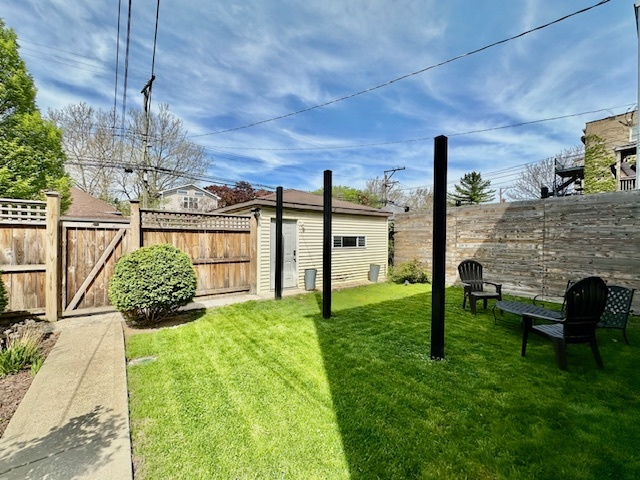 4910 North Ridgeway Avenue Chicago, IL 60625 - Photo 6 of 9 Gallery Image 6