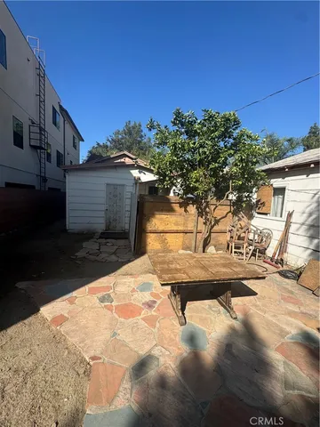 $880,000 | 5308 Cleon Avenue, North Hollywood, CA 91601
