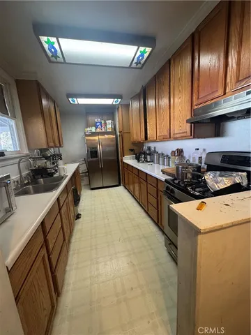 $880,000 | 5308 Cleon Avenue, North Hollywood, CA 91601