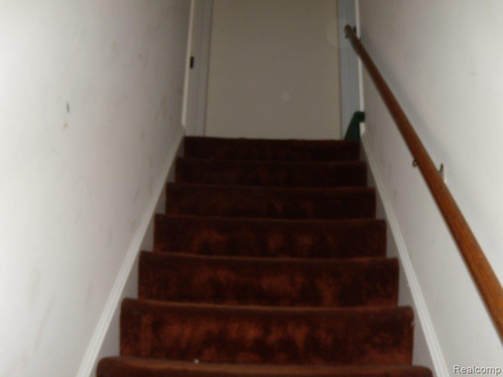 114 Merriweather Road Grosse Pointe, MI 48236 - Photo 11 of 17 DSCN3682