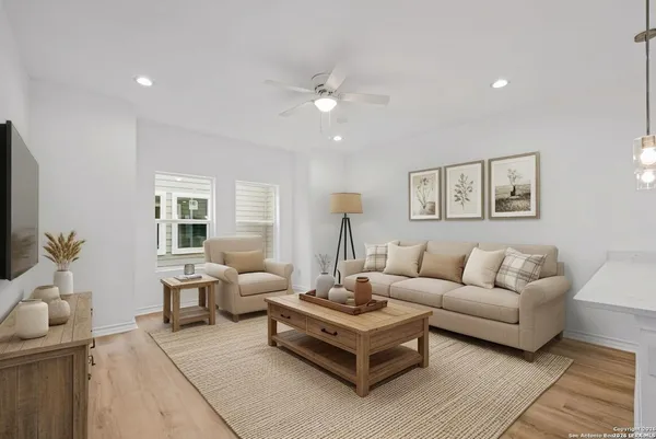 $1,500 | 1510 South Walters Street, Unit 102, San Antonio, TX 78210