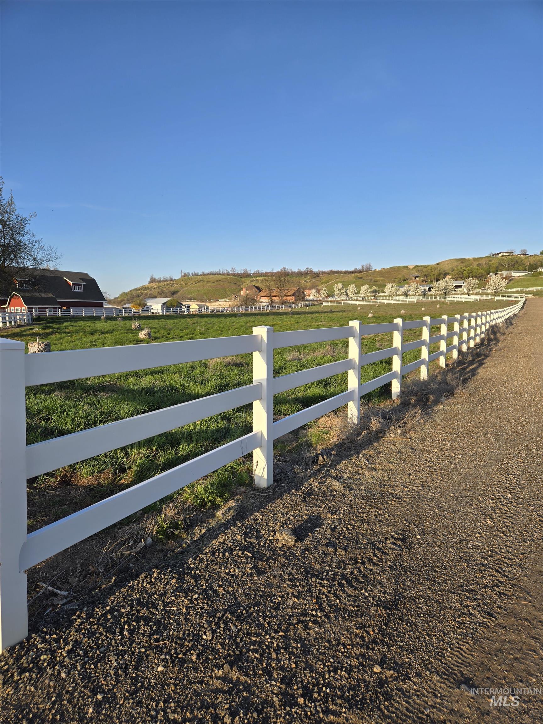 5686 Finley Road Fruitland, ID 83619 - Photo 2 of 3