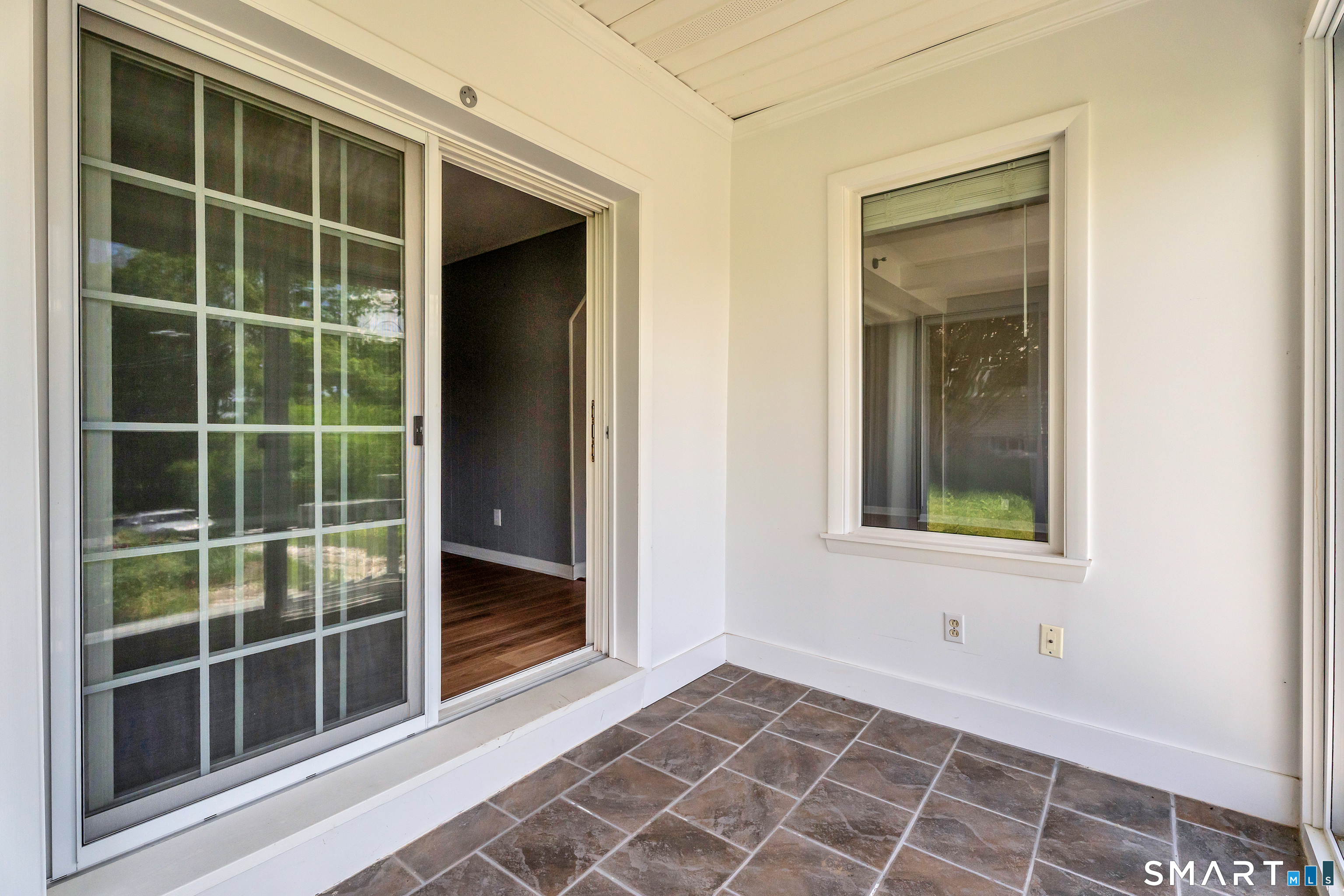 310 Lestertown Road Groton, CT 06340 - Photo 5 of 40
