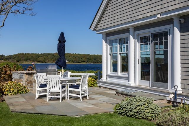 9 Arraquat Road Westerly, RI 02891 - Photo 36 of 41