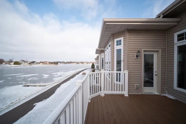 $399,900 | 3765 Lakeview Drive, Unit 3765, Winnebago, IL 61088