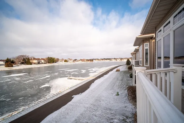 $399,900 | 3765 Lakeview Drive, Unit 3765, Winnebago, IL 61088