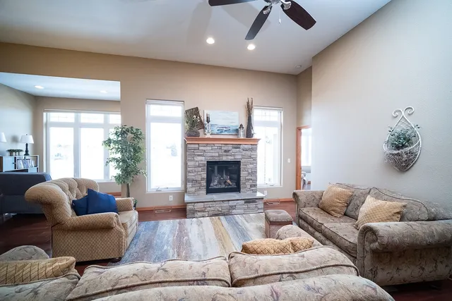 $399,900 | 3765 Lakeview Drive, Unit 3765, Winnebago, IL 61088