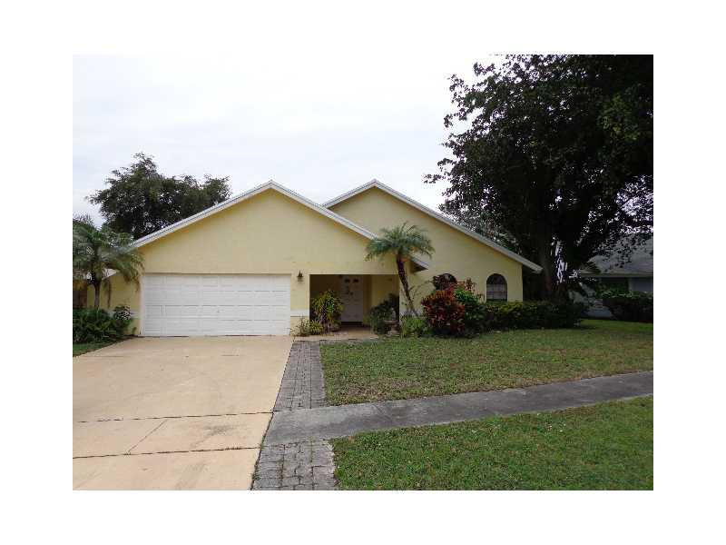 22565 Sawfish Terrace Boca Raton, FL 33428 - Photo 1 of 16 Exterior Front