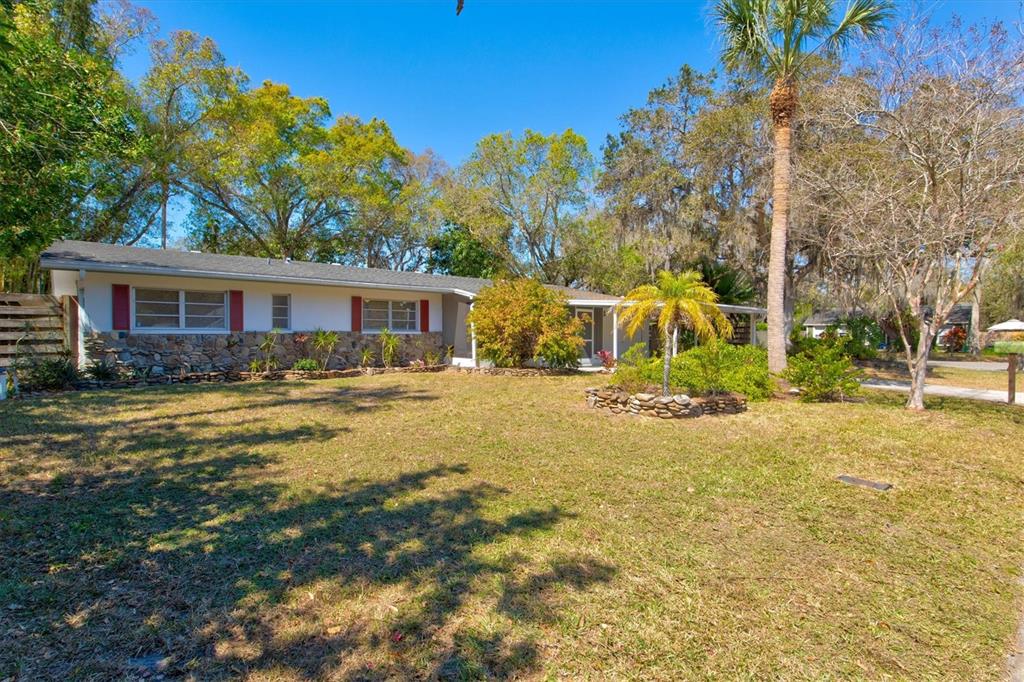 2000 Craft Lane Sarasota, FL 34239 - Photo 1 of 1