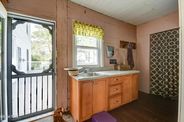 $800,000 | 180 Indian Trail, Fort Plain, NY 13339