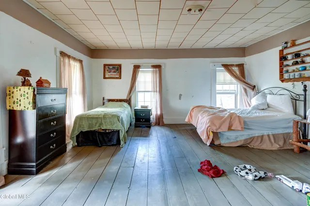 $800,000 | 180 Indian Trail, Fort Plain, NY 13339