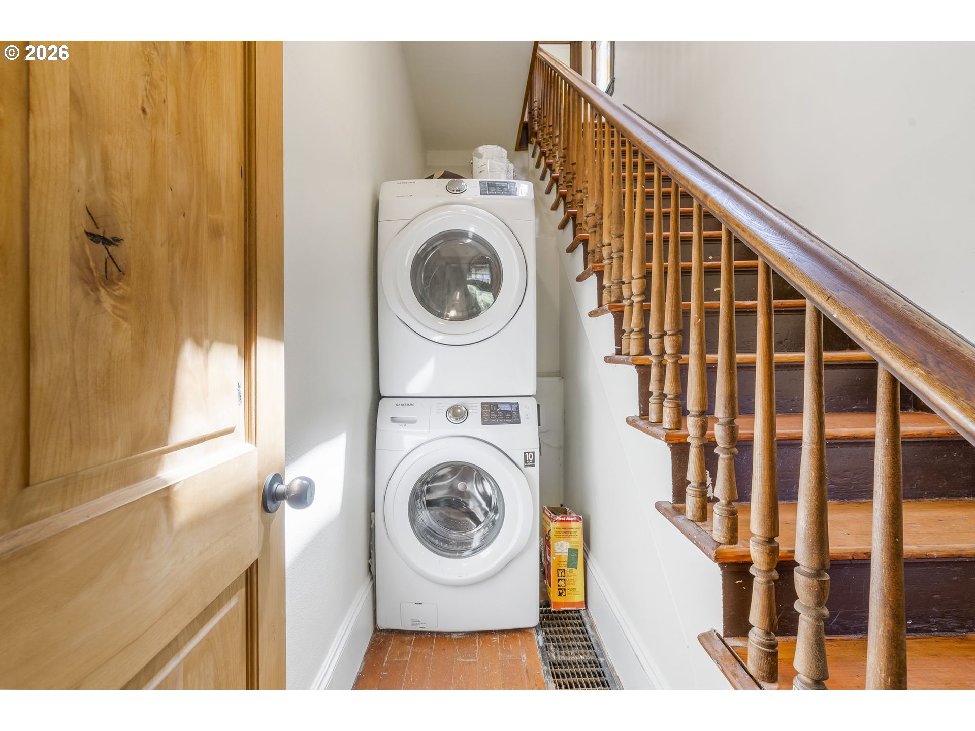 3206 South Kelly Avenue Portland, OR 97239 - Photo 28 of 38 Laundry