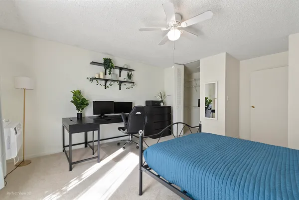 $185,000 | 1049 West Ogden Avenue, Unit 204, Naperville, IL 60563