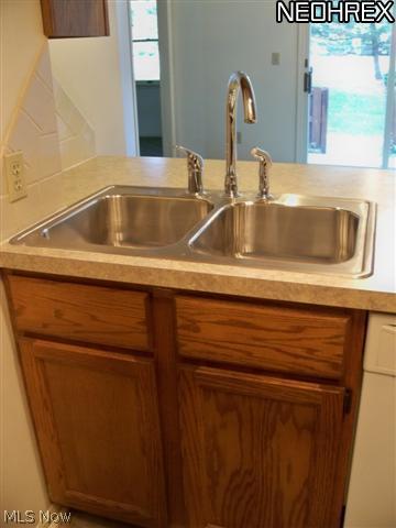 1938 Lillian Road Stow, OH 44224 - Photo 6 of 22 New faucets too!