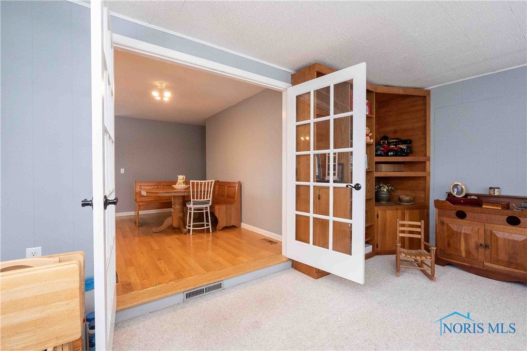 329 Riley Street Bluffton, OH 45817 - Photo 11 of 21 Gallery Image 11
