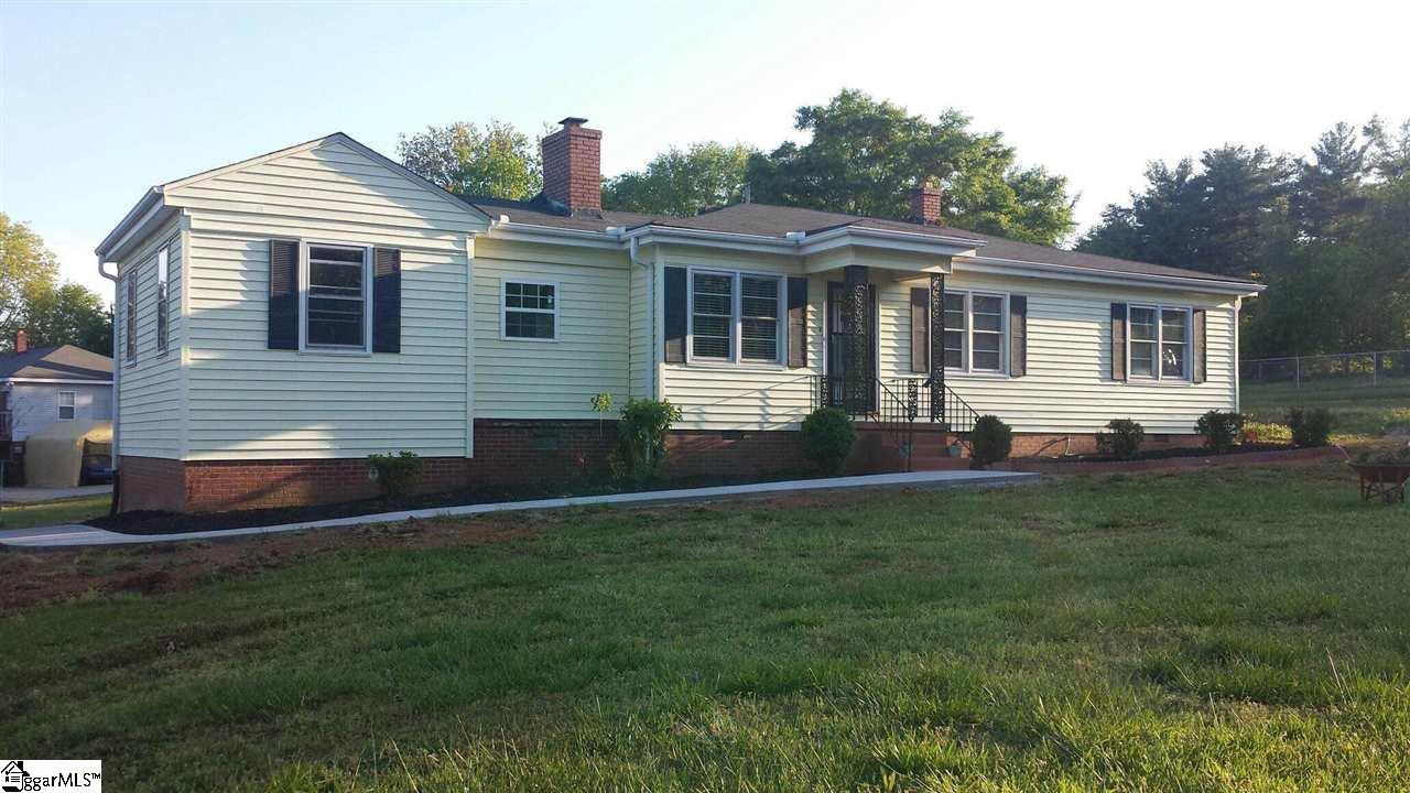 357 Taylor Road Greer, SC 29651 - Photo 1 of 24