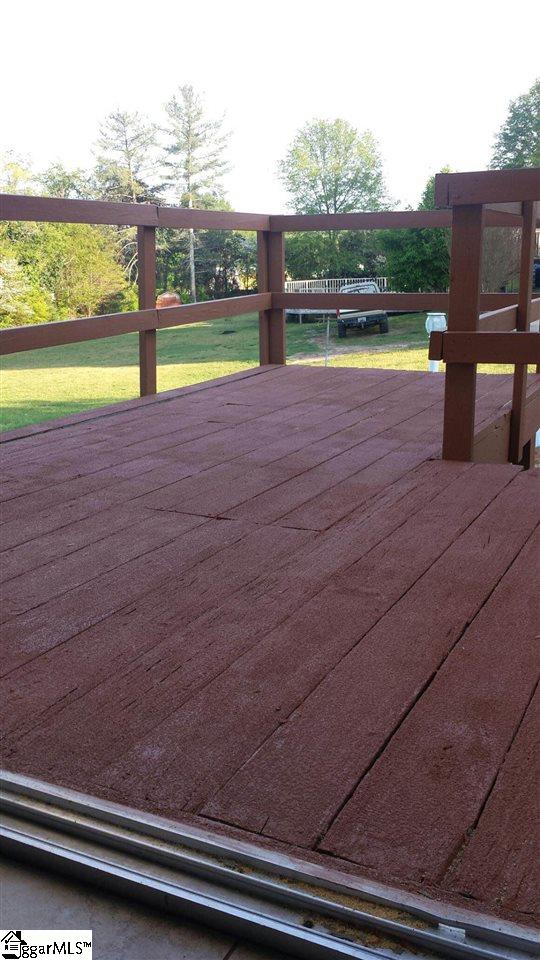 357 Taylor Road Greer, SC 29651 - Photo 7 of 24