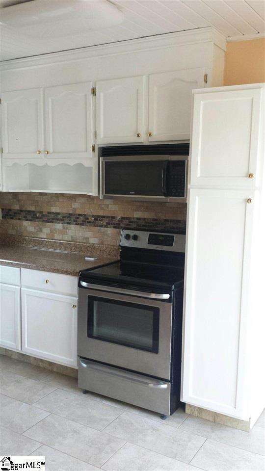 357 Taylor Road Greer, SC 29651 - Photo 8 of 24