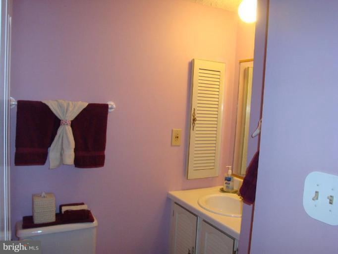 430 Belle Grove Road Gaithersburg, MD 20877 - Photo 6 of 14 Powder Rm