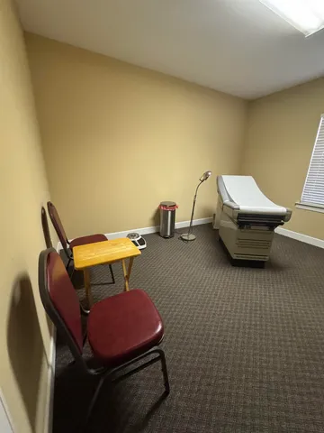 $2,500 | 2709 Killarney Way, Unit 3, Tallahassee, FL 32309