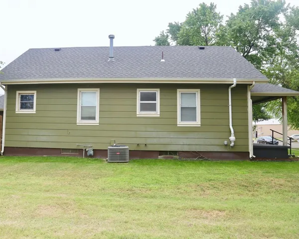 $186,500 | 306 Magnolia Street, Andale, KS 67001