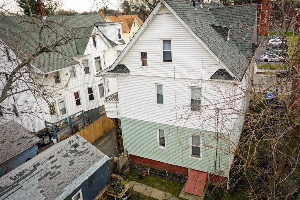 16 Grove Street Springfield, MA 01107 - Photo 19 of 20 Gallery Image 19