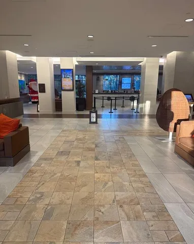 a view of livingroom with furniture
