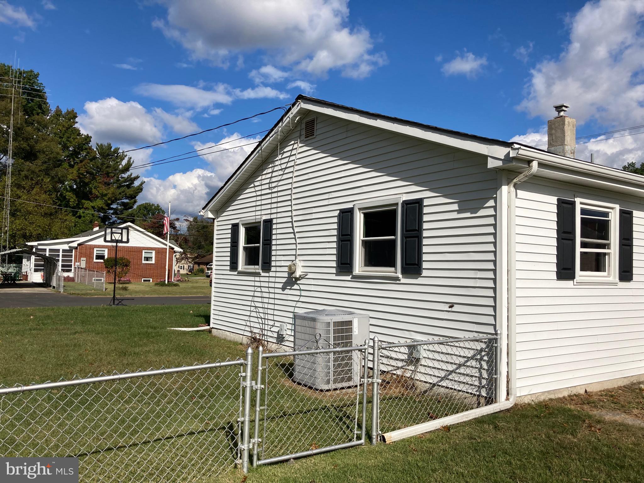 10 Mulberry Road Pennsville, NJ 08070 - Photo 5 of 13 Gallery Image 5