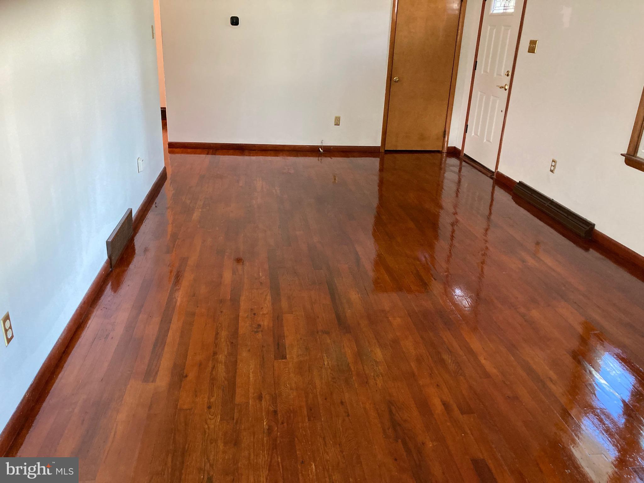 10 Mulberry Road Pennsville, NJ 08070 - Photo 7 of 13 Gallery Image 7