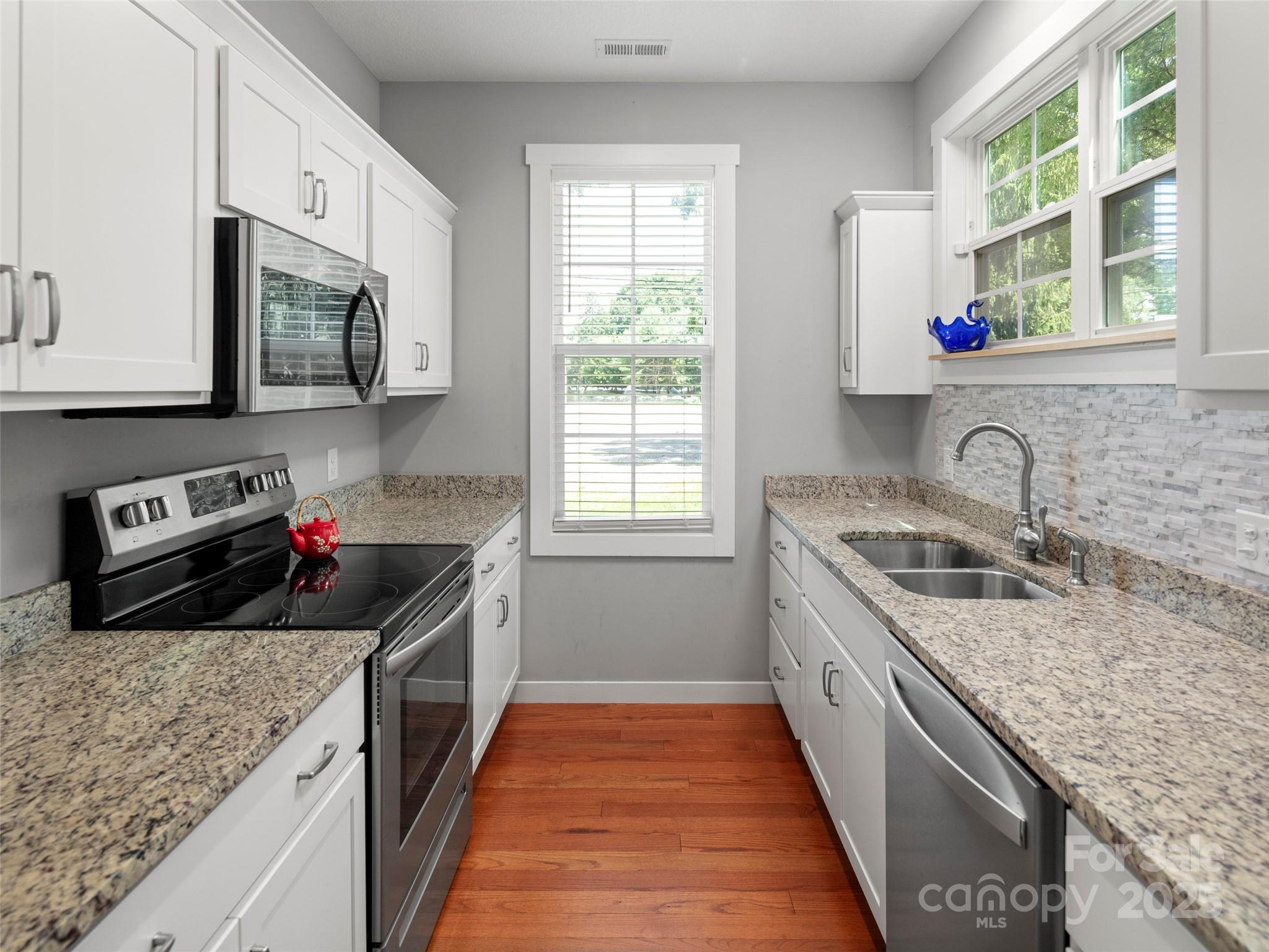 862 Sand Hill Road Asheville, NC 28806 - Photo 11 of 19