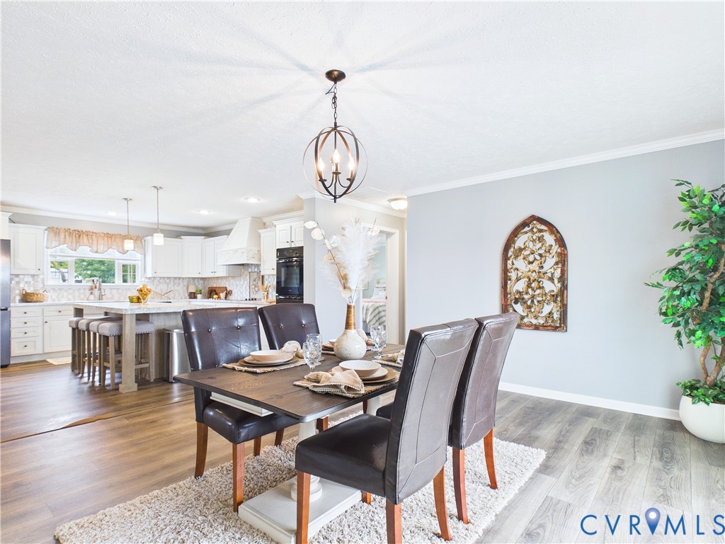 2392 Rehoboth Road Victoria, VA 23974 - Photo 19 of 81 Open-concept dining