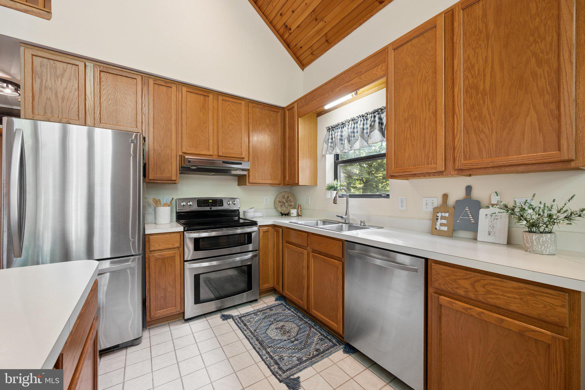 6739 West Lakeridge Road New Market, MD 21774 - Photo 25 of 77 Kitchen