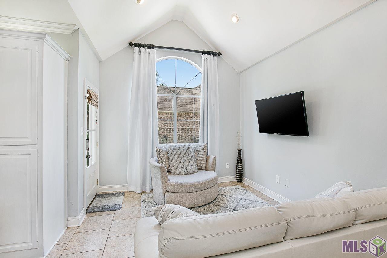18323 Cedar Line Drive Baton Rouge, LA 70817 - Photo 4 of 30 Gallery Image 4