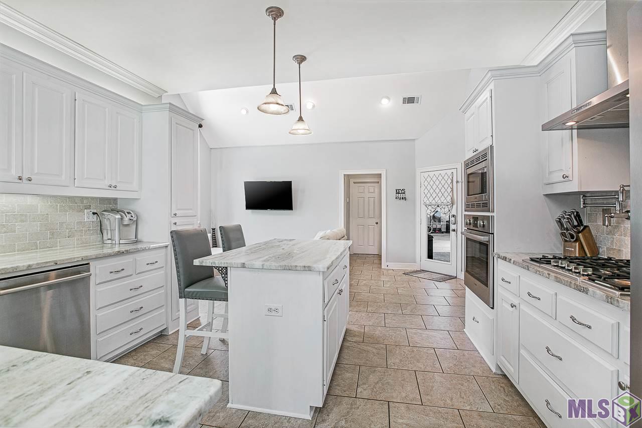 18323 Cedar Line Drive Baton Rouge, LA 70817 - Photo 7 of 30 Gallery Image 7