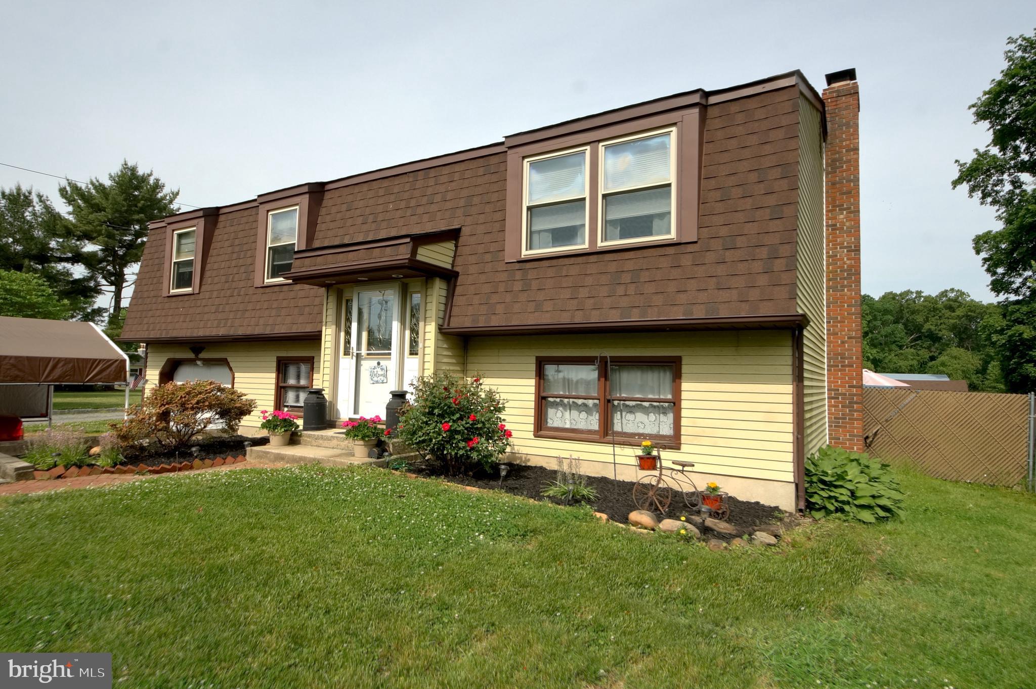 143 Petticoat Bridge Road Columbus, NJ 08022 - Photo 3 of 47 Gallery Image 3
