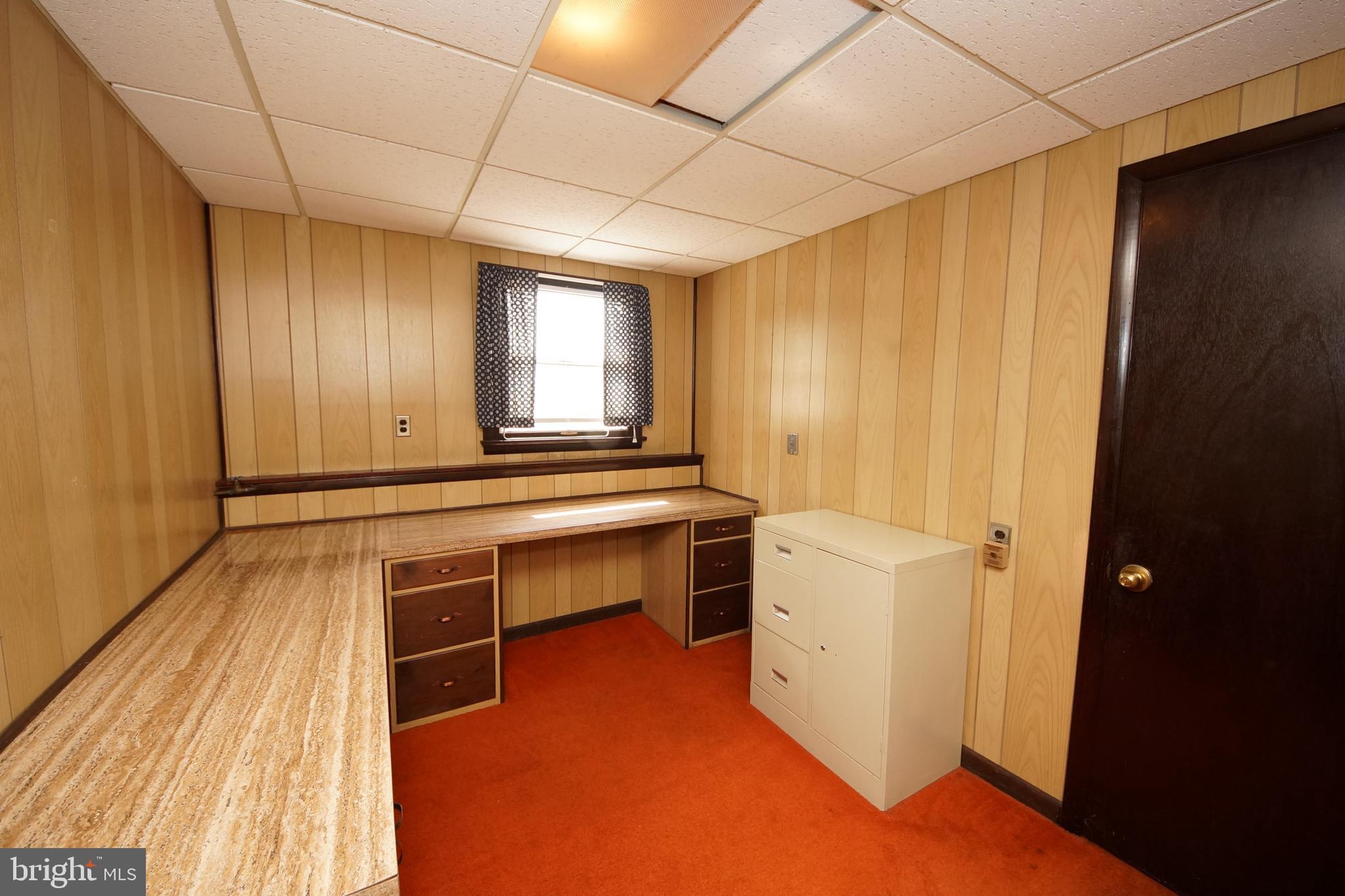 143 Petticoat Bridge Road Columbus, NJ 08022 - Photo 32 of 47 Office