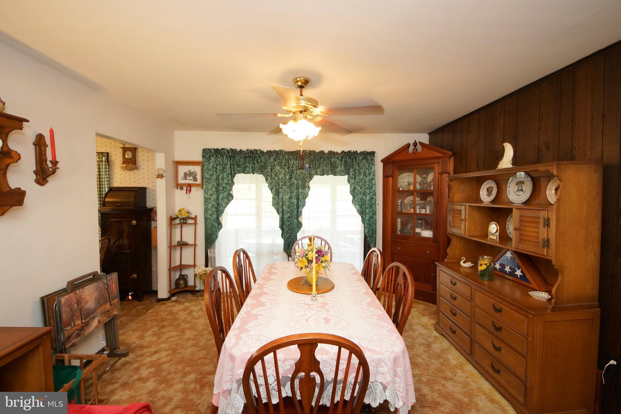 143 Petticoat Bridge Road Columbus, NJ 08022 - Photo 10 of 47 Dining room with view to doorway to enclosed porch
