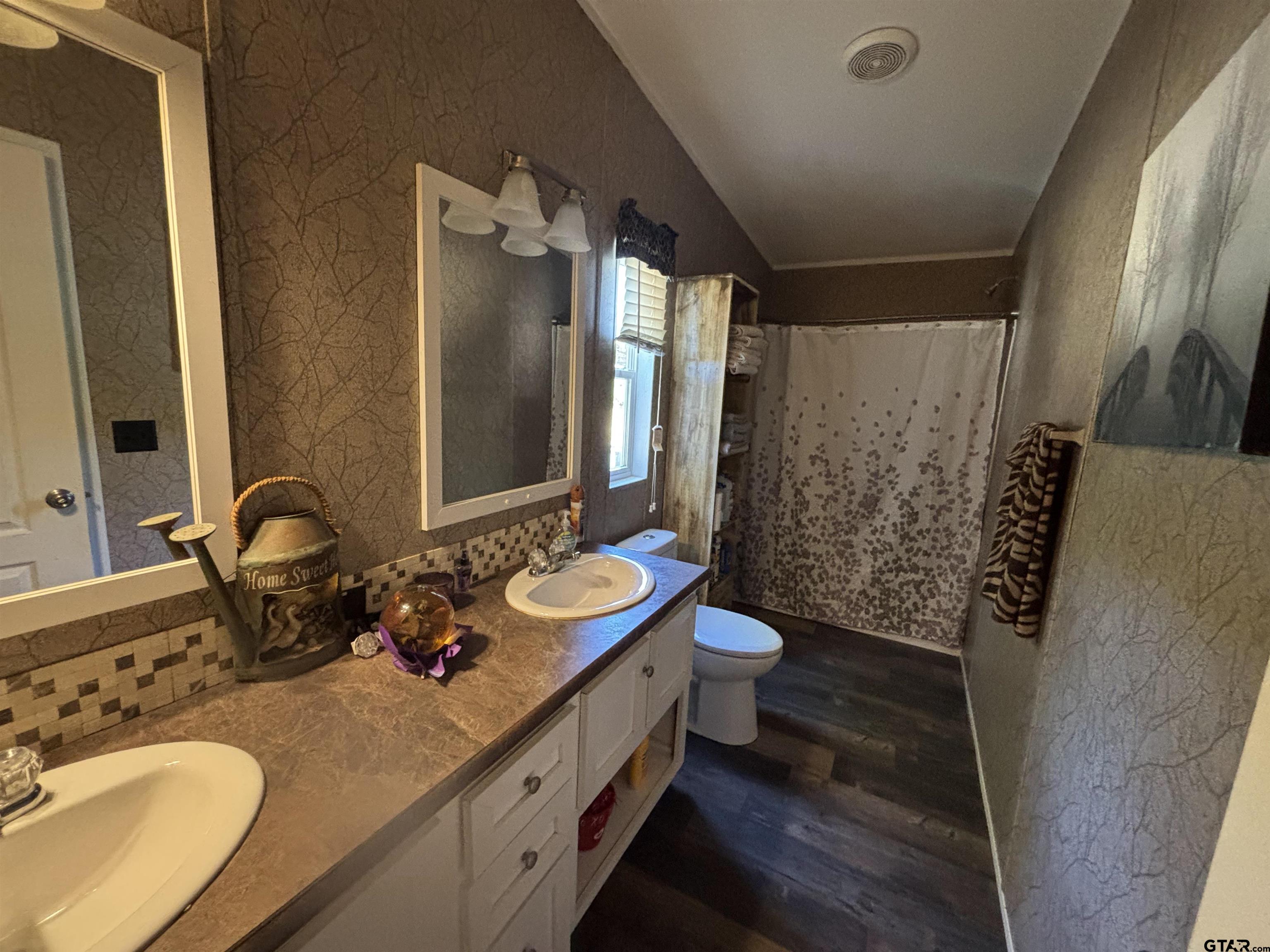 2814 Hare Road Gilmer, TX 75644 - Photo 20 of 35 Gallery Image 20