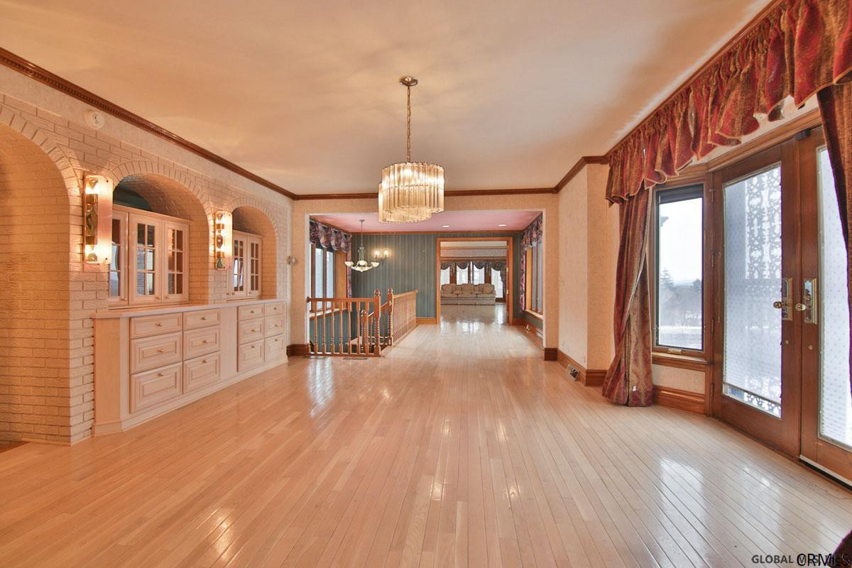 366 Vly Road Colonie, NY 12309 - Photo 12 of 25 Photo 12