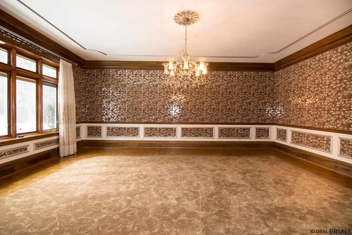 366 Vly Road Colonie, NY 12309 - Photo 13 of 25 Photo 13