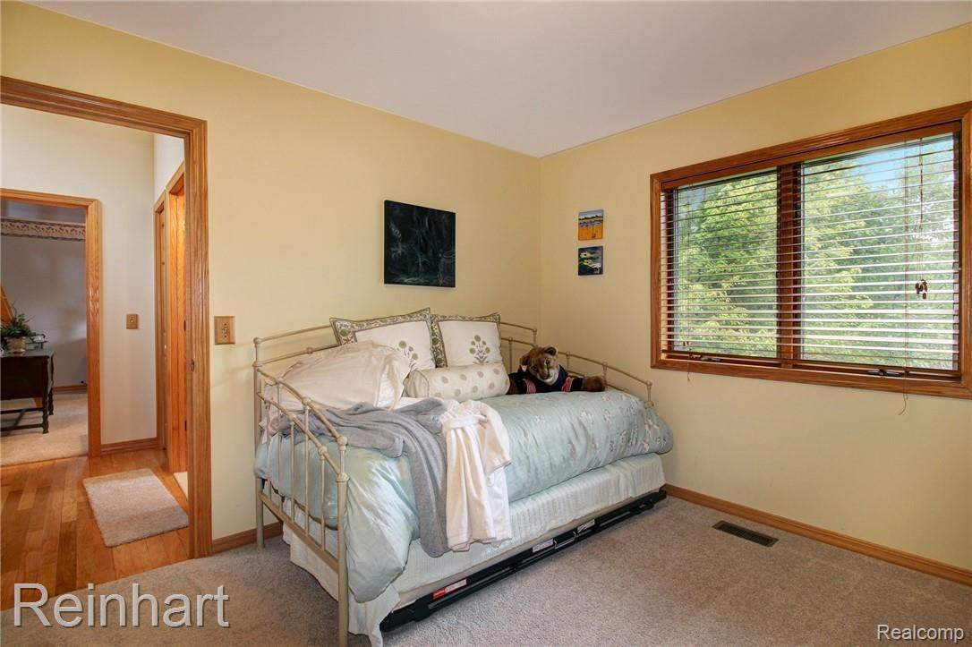 8076 Teahen Road Brighton, MI 48116 - Photo 25 of 41 IMG_5605_6_7.jpg