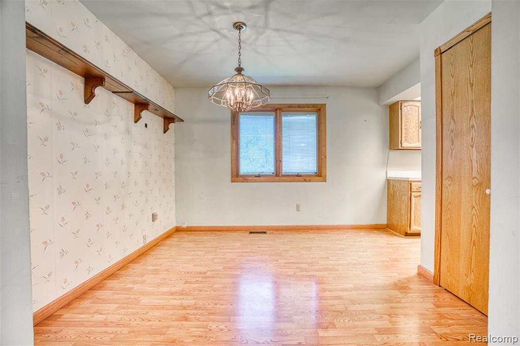 6895 Stow Road Fowlerville, MI 48836 - Photo 6 of 29