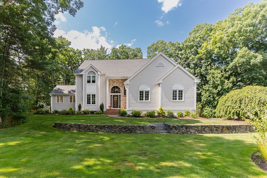 128 York Road Mansfield, MA 02048 - Photo 1 of 42 Gallery Image 1