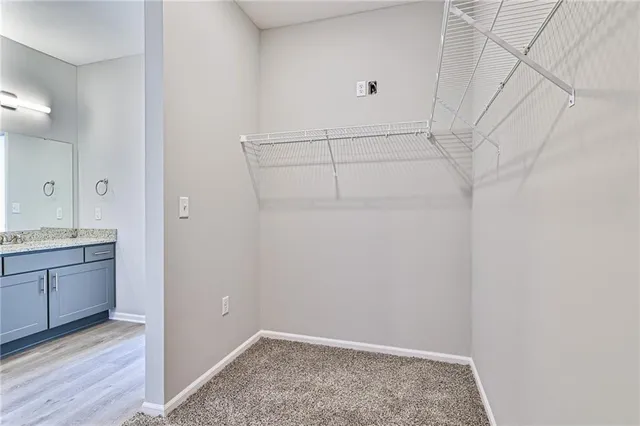 $1,385 | 500 Southeast Salem Street, Oak Grove, MO 64075